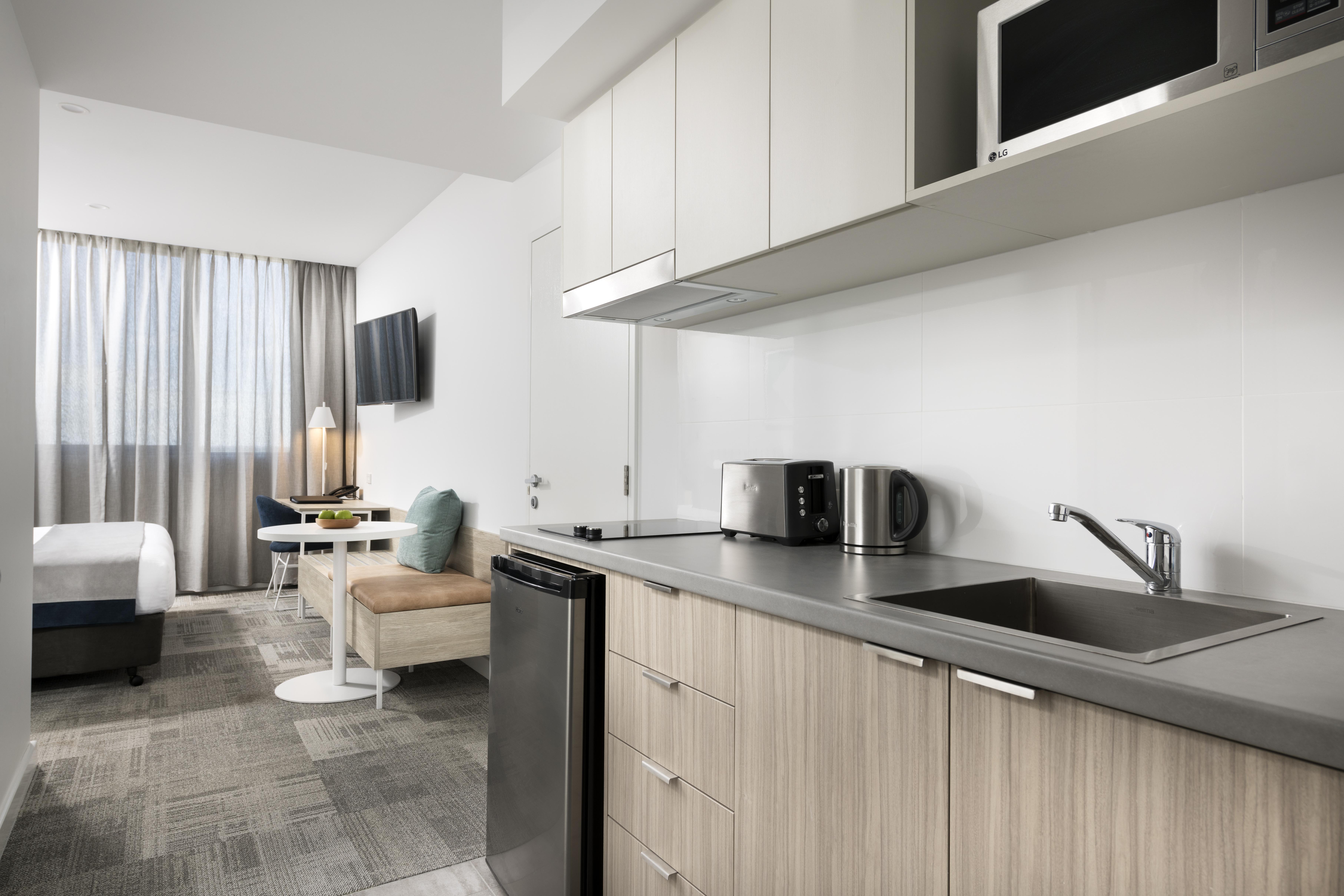 Quest Midland Aparthotel Ngoại thất bức ảnh