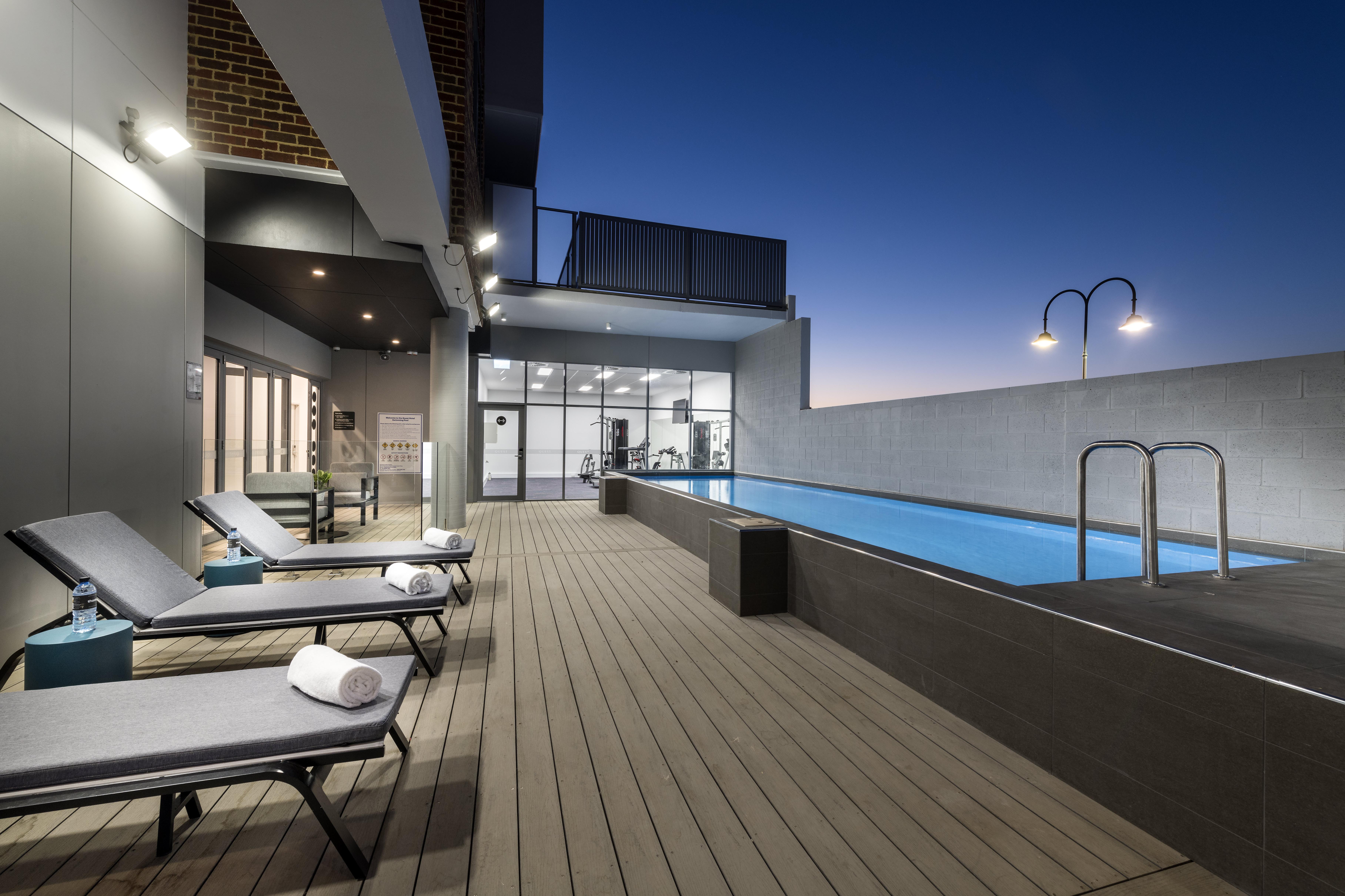 Quest Midland Aparthotel Ngoại thất bức ảnh
