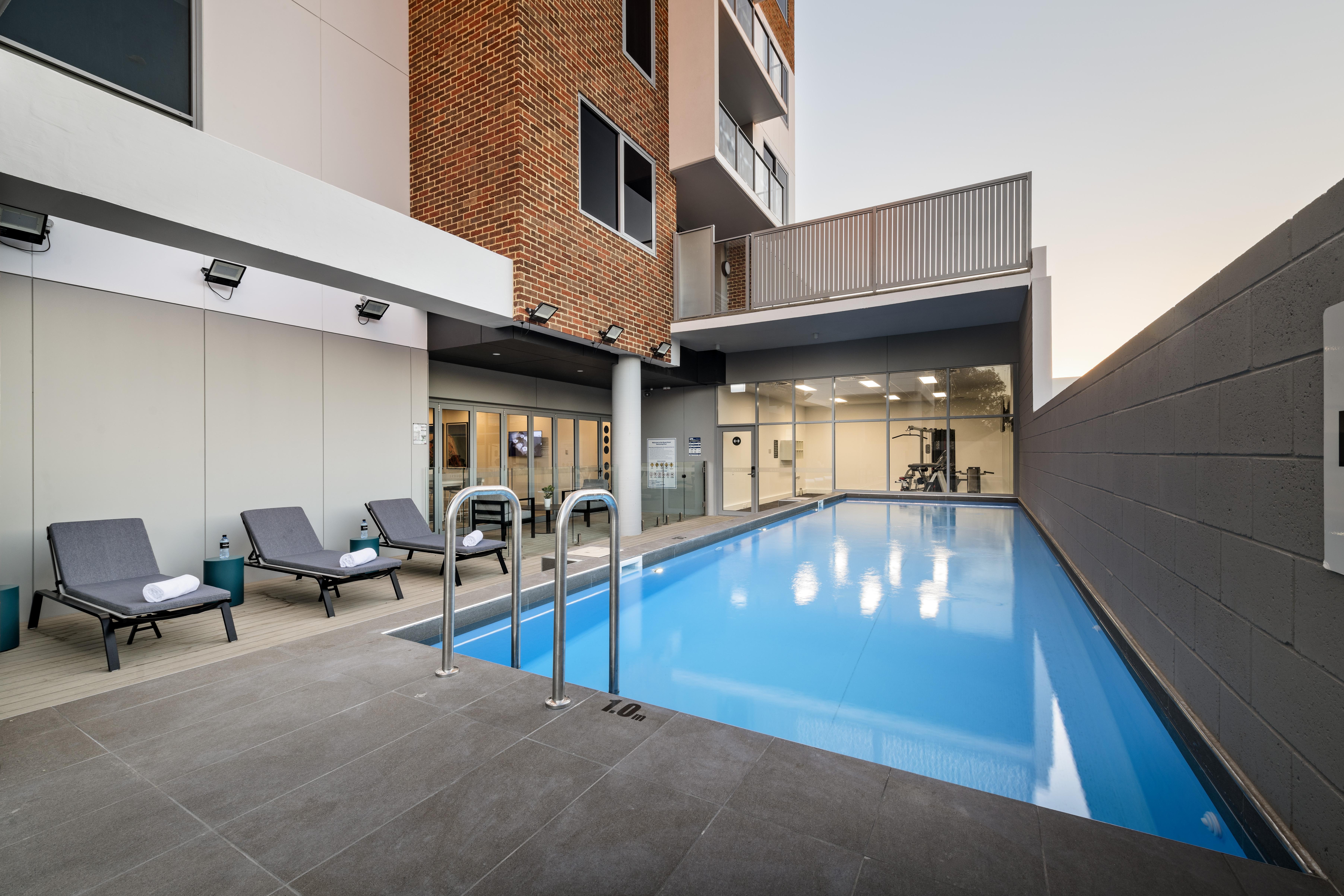 Quest Midland Aparthotel Ngoại thất bức ảnh