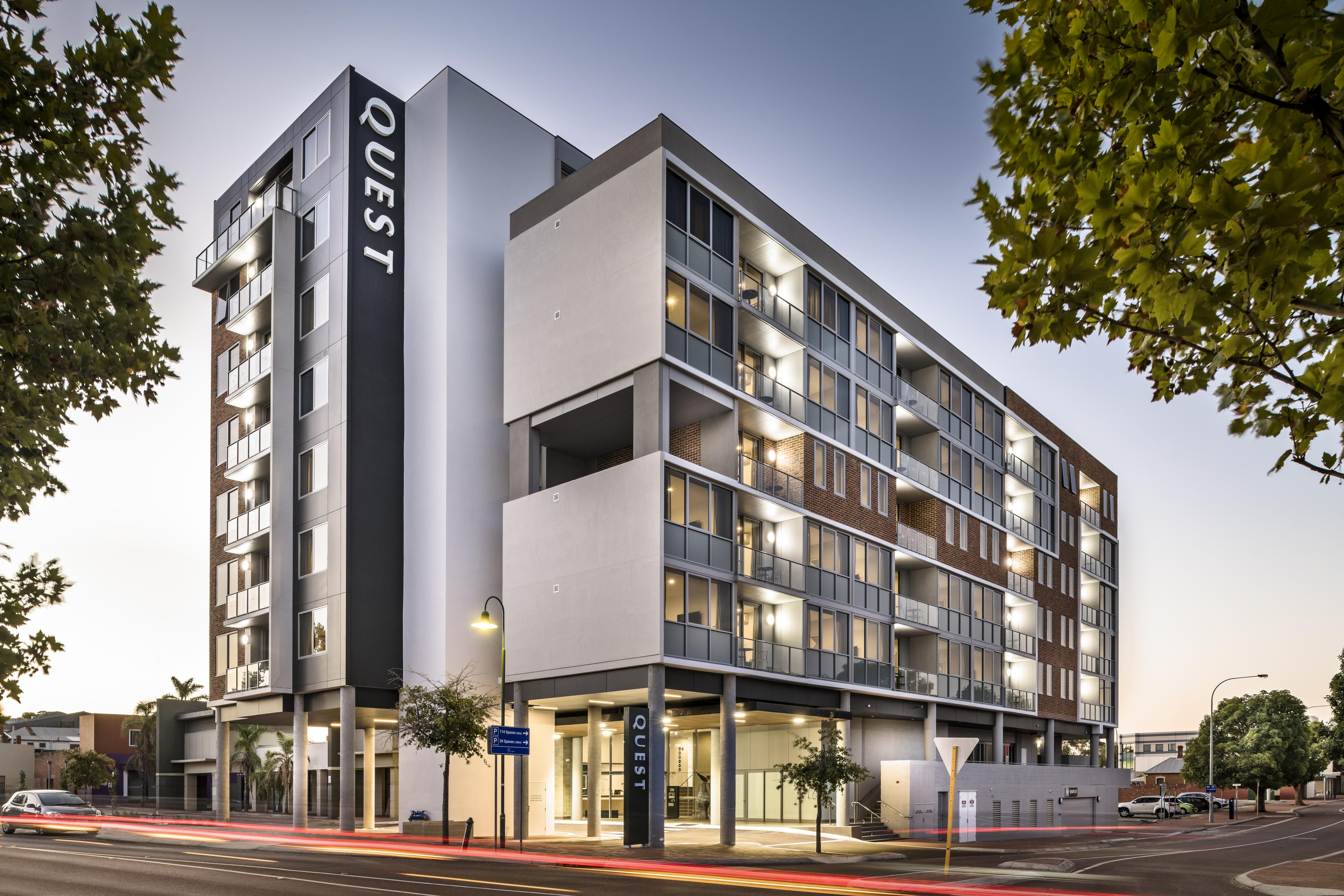 Quest Midland Aparthotel Ngoại thất bức ảnh