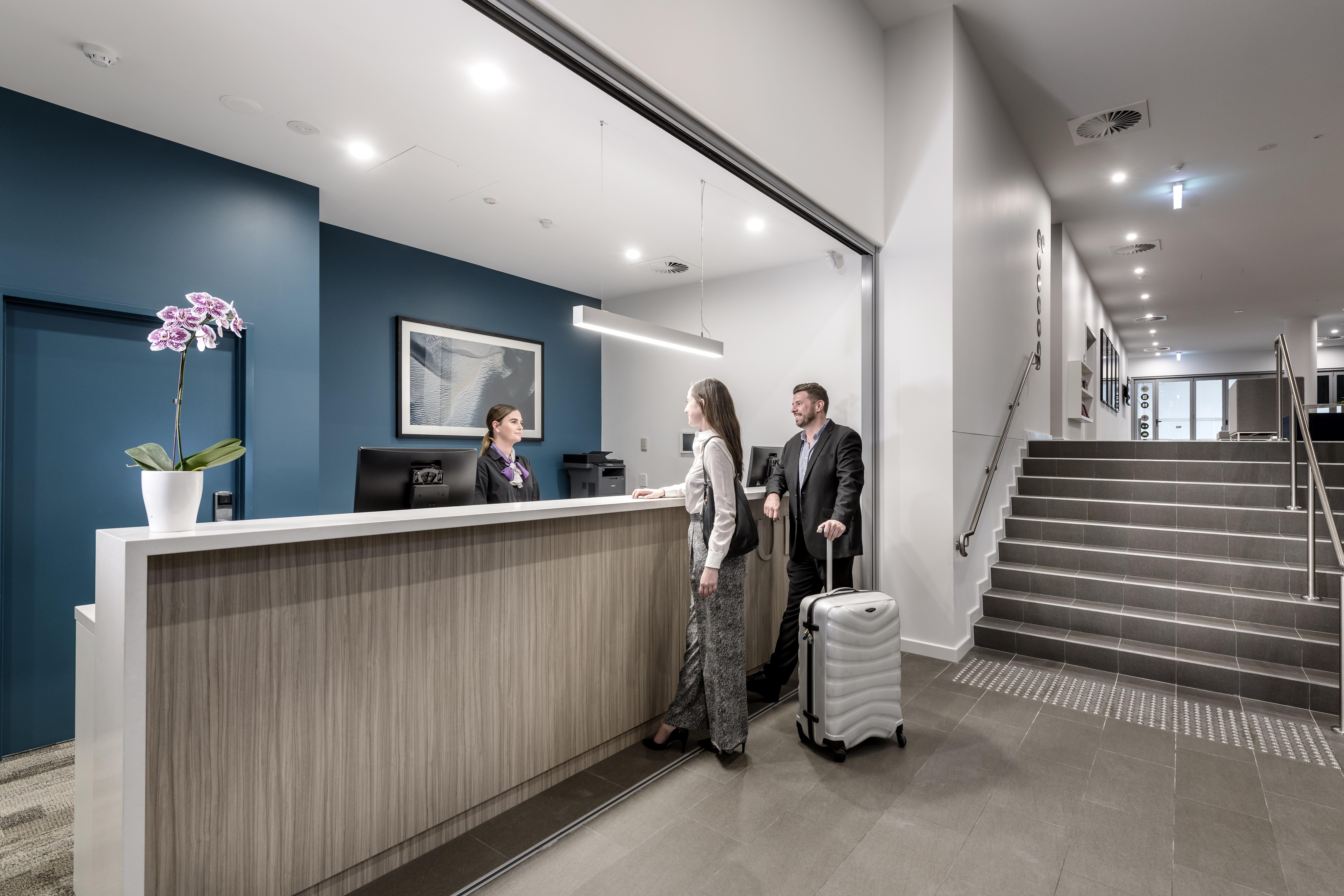 Quest Midland Aparthotel Ngoại thất bức ảnh