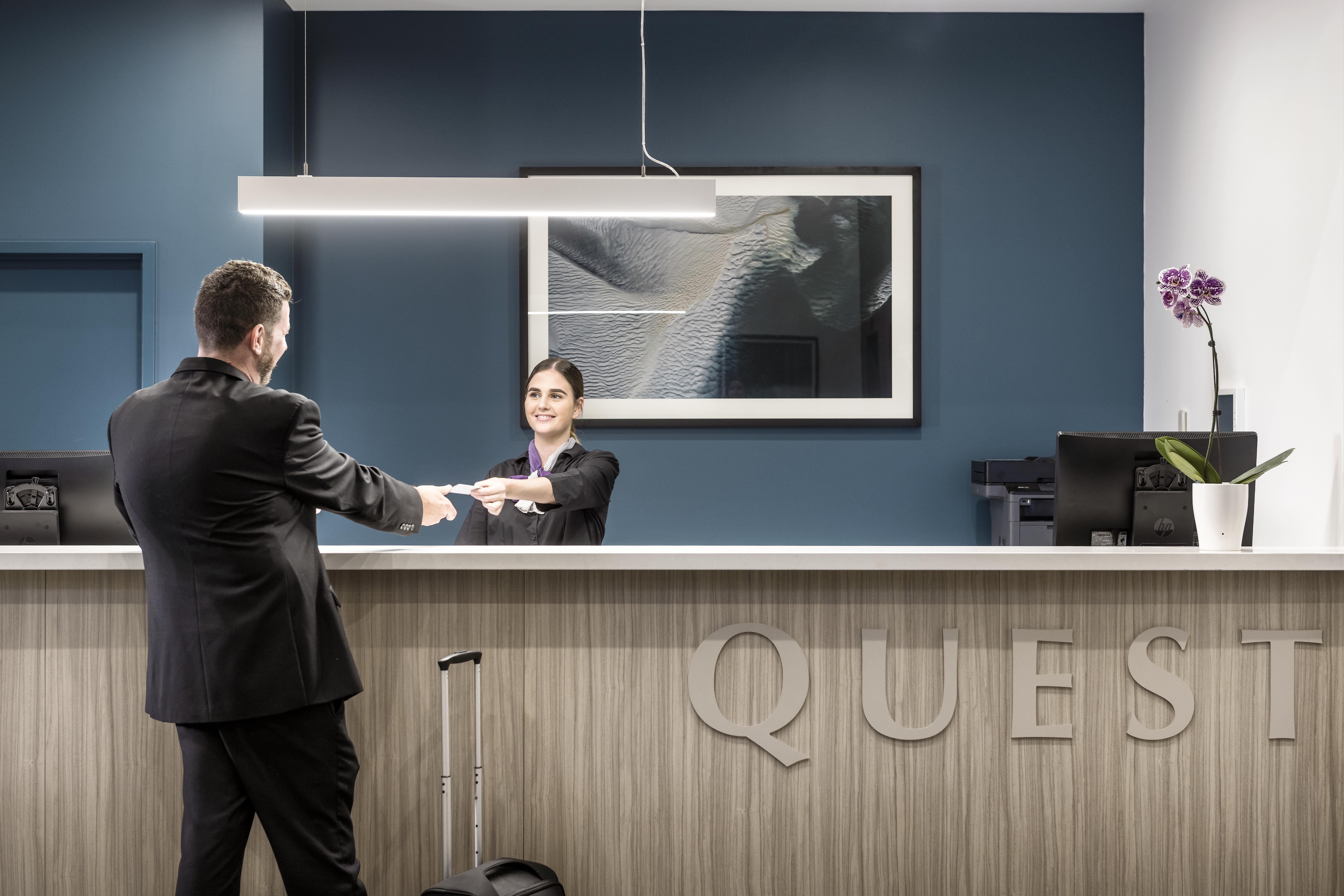 Quest Midland Aparthotel Ngoại thất bức ảnh
