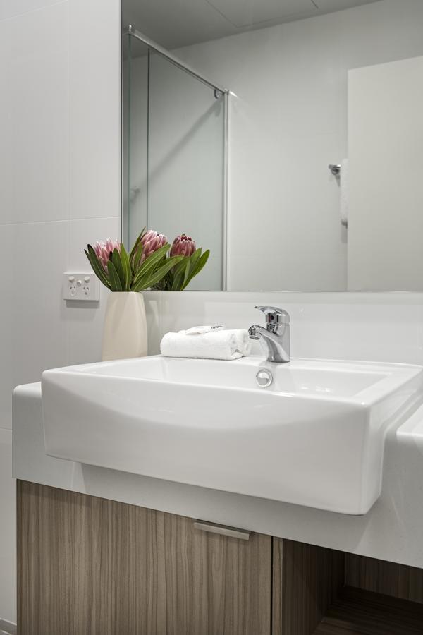 Quest Midland Aparthotel Ngoại thất bức ảnh
